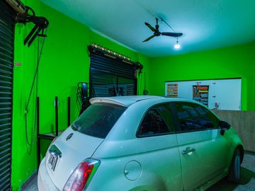 Locales comerciales lote prop venta Casanova centr
