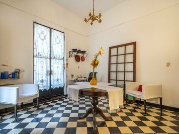 CASA EN VENTA SAN FERNANDO 5 AMB+DEP JARDIN GARAJE