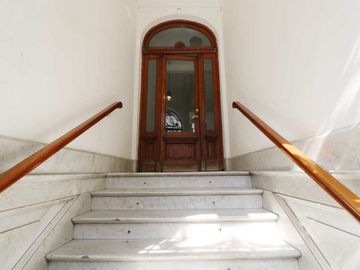 Departamento Piso Venta 5 Amb Monserrat impecable