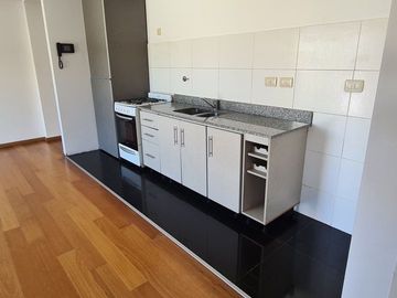 VENTA DEPARTAMENTO 2 AMBIENTES COCHERA WILDE