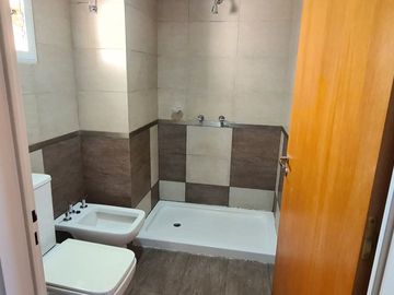VENTA DEPARTAMENTO 2 AMBIENTES COCHERA WILDE