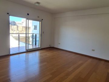 VENTA DEPARTAMENTO 2 AMBIENTES COCHERA WILDE
