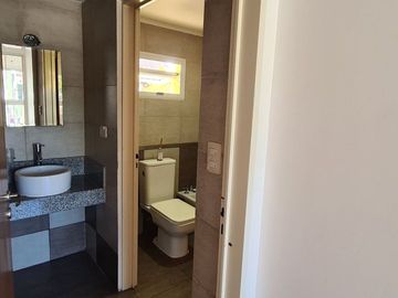 VENTA DEPARTAMENTO 2 AMBIENTES COCHERA WILDE
