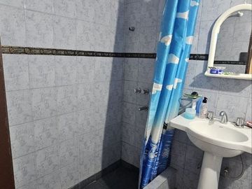 Venta Casa en Pompeya lote propio PB y 1 piso