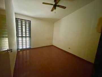 VENTA CASA 3 DORMITORIOS CON PATIO EN ZONA SUR
