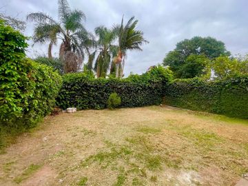 VENTA CASA 3 DORMITORIOS CON PATIO EN ZONA SUR