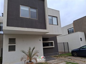 Casa en Venta en San francisco de limache