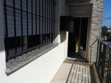 PH 3 AMBIENTES VENTA EL PALOMAR CON PATIO Y BALCON