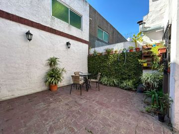 Venta Casa duplex 4 amb c/ cochera y patio Sarandi
