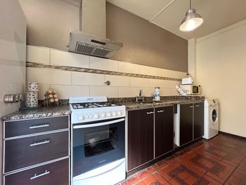Venta Casa duplex 4 amb c/ cochera y patio Sarandi