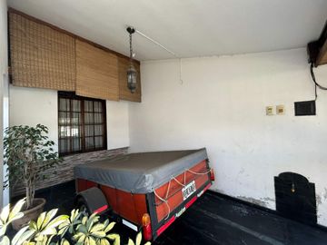 Venta Casa duplex 4 amb c/ cochera y patio Sarandi