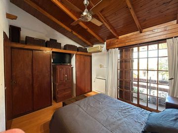 Venta Casa duplex 4 amb c/ cochera y patio Sarandi