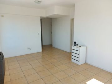 VENTA DEPARTAMENTO 4 AMB CON COCH APTO CREDITO