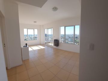 VENTA DEPARTAMENTO 4 AMB CON COCH APTO CREDITO