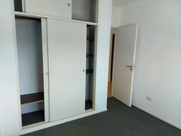 VENTA DEPARTAMENTO 4 AMB CON COCH APTO CREDITO