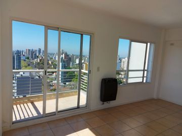 VENTA DEPARTAMENTO 4 AMB CON COCH APTO CREDITO