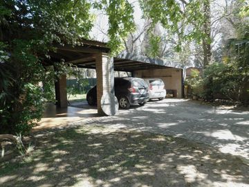 Venta casa Funes con pileta y dos plantas