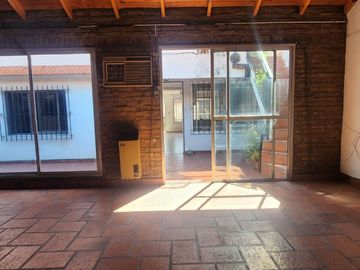 PH 5 amb en venta en Lanús con quincho y patio