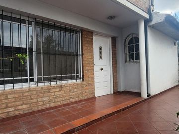 PH 5 amb en venta en Lanús con quincho y patio