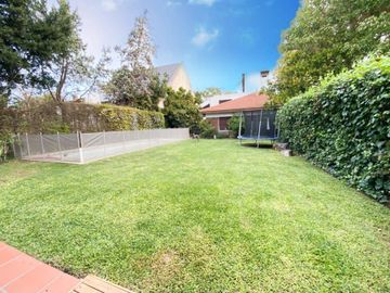 Venta casa en Hurlingham  ZONA CENTRO 6 ambientes