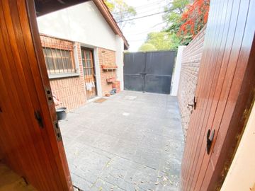 Venta casa en Hurlingham  ZONA CENTRO 6 ambientes