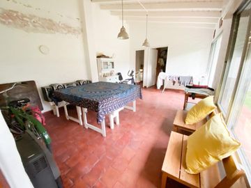 Venta casa en Hurlingham  ZONA CENTRO 6 ambientes