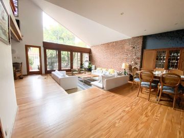 Venta casa en Hurlingham  ZONA CENTRO 6 ambientes