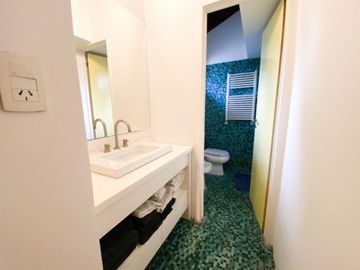 Venta casa en Hurlingham  ZONA CENTRO 6 ambientes