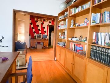 Venta casa en Hurlingham  ZONA CENTRO 6 ambientes