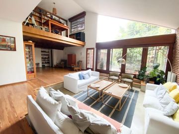 Venta casa en Hurlingham  ZONA CENTRO 6 ambientes