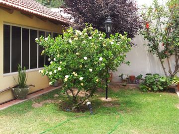 VENTA DE CASA CON PISCINA QUINCH0 Y DEPTO INTERNO