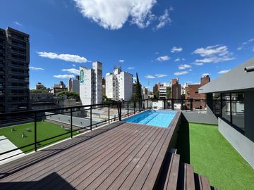 Av Pellegrini  al 1900 - 2 Dormitorios con cochera - Amenities