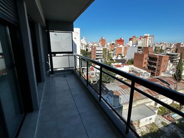 Av Pellegrini  al 1900 - 2 Dormitorios con cochera - Amenities