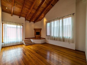 Casa en Venta en Villas del Mesón, Juriquilla a pasos del Campo de Golf