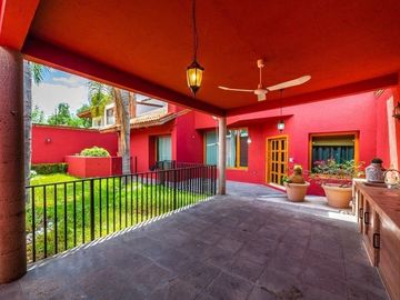 Casa en Venta en Villas del Mesón, Juriquilla a pasos del Campo de Golf