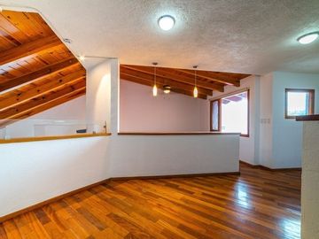 Casa en Venta en Villas del Mesón, Juriquilla a pasos del Campo de Golf