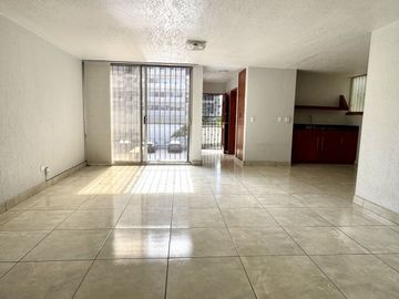 Departamento con uso de suelo en Venta  (Zona Río)