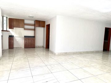 Departamento con uso de suelo en Venta  (Zona Río)