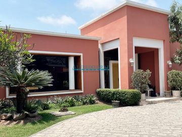 Casas Venta CAL. Bayona  - LA MOLINA