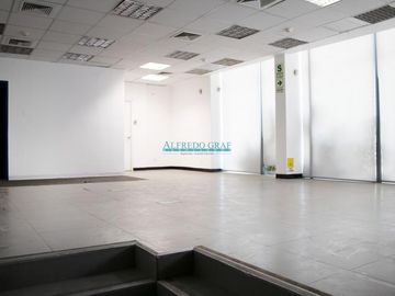 Locales Comerciales Venta AV. Los Tusilagos Oeste  - SAN JUAN DE LURIGANCHO