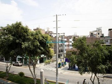 Locales Comerciales Venta AV. Los Tusilagos Oeste  - SAN JUAN DE LURIGANCHO