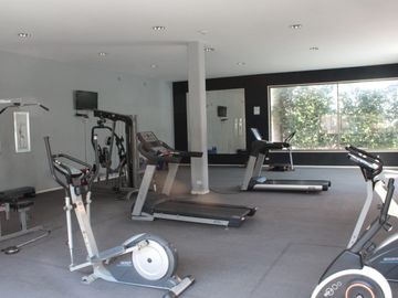 Amplio Departamento en Venta en un primer Piso