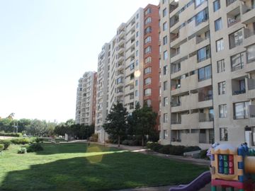 Amplio Departamento en Venta en un primer Piso