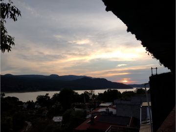 CASA EN VENTA EN EL MANGUITO