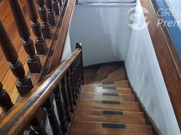 Casa en Venta en Republica/Domeyco / Se vende propiedad con 2 casas independientes total 4 habitaciones 2 baños patio interior