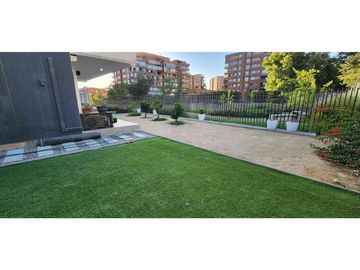 Dpto 3D+3B+ 2 EST+BOD Con Jardín privado de 197,63 m2