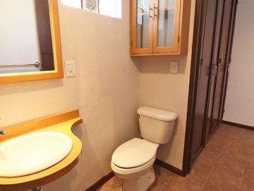 DEPARTAMENTO EN VENTA EN MORELIA. La Loma, Residencial Bosques.