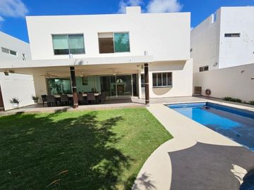 CASA EN VENTA VILLA MAGNA 4 RECAMARAS CANCUN COLDWELL BANKER PUNTA SUR