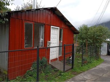 Venta dos cabañas en terreno  Curarrehue
