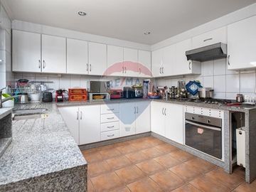Espectacular Casa En Condominio El Almendro